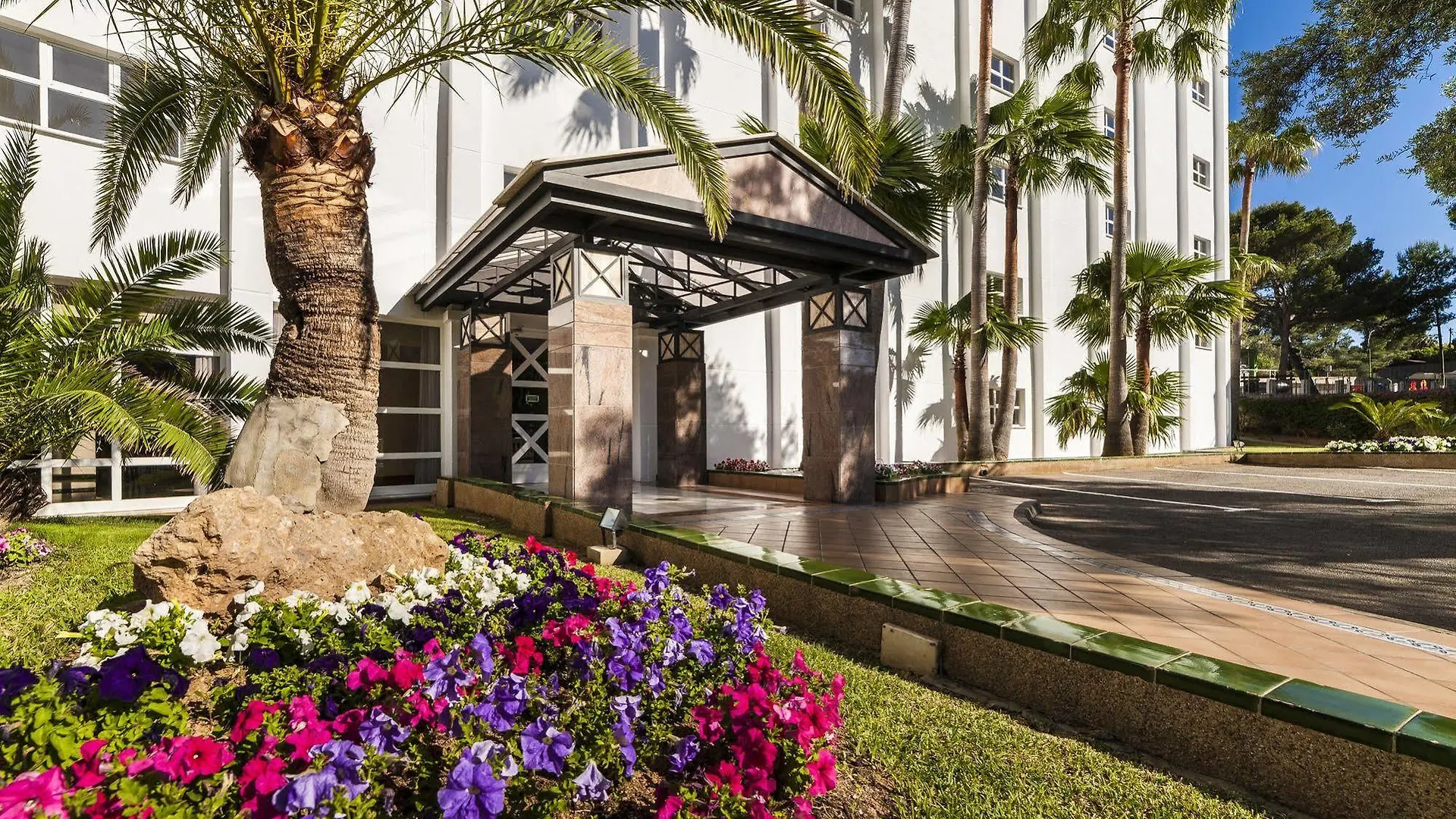 Globales Palmanova Palace (Adults Only)