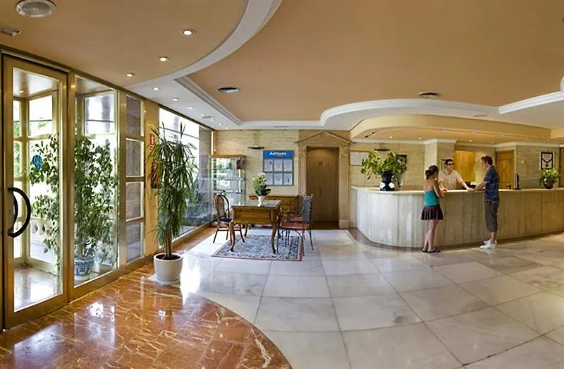 ホテル Globales Palmanova Palace (Adults Only)